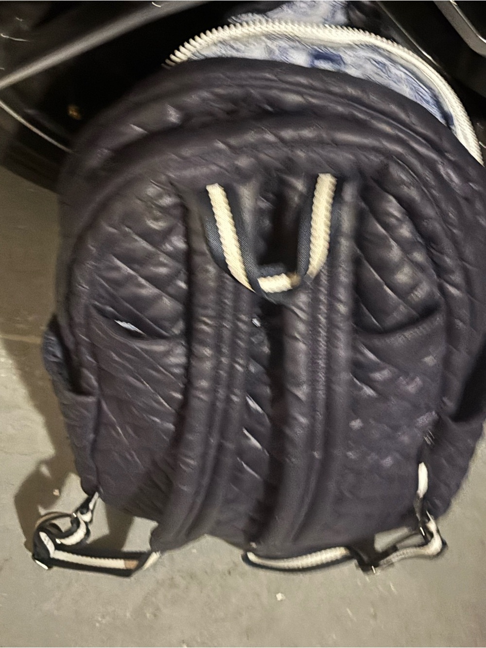 Oliver Thomas Navy Quilted Tennis Backpack with White Stripe - Picture 5 of 5